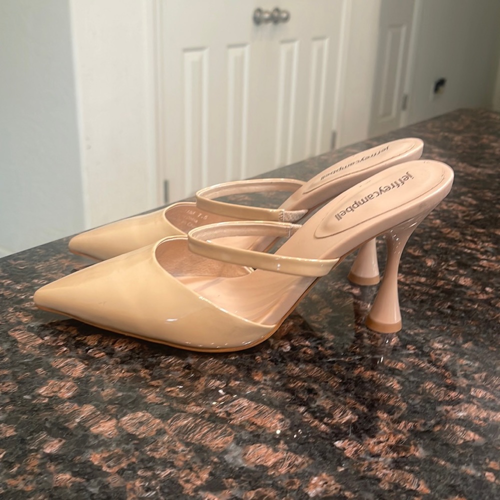 NWOT Jeffrey Campbell Lilliana Mule Heel